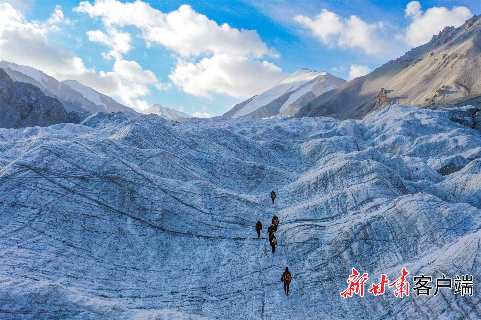 【新甘肃】祁连山巅上的冰川科考 【新甘肃】祁连山巅上的冰川科考